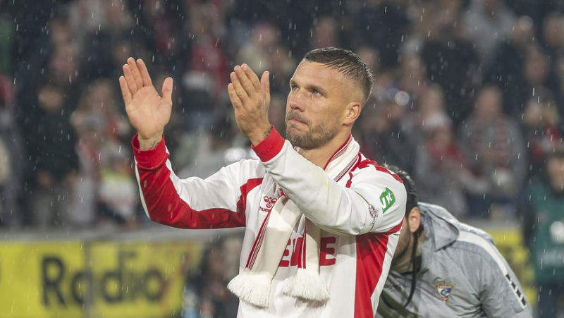 Pitched battle, stabbings, injured police officers: German footballer Lukas Podolski&#39;s catastrophic jubilee