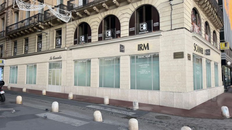 The MRI and the scanner will be based on... the old Post Office safe, Place de la Comédie in Montpellier