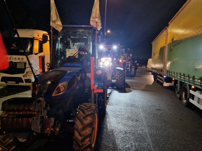 DIRECT. Anger of farmers: A9 closed, demonstrations in Montpellier, announcements from Gabriel Attal… follow the situation