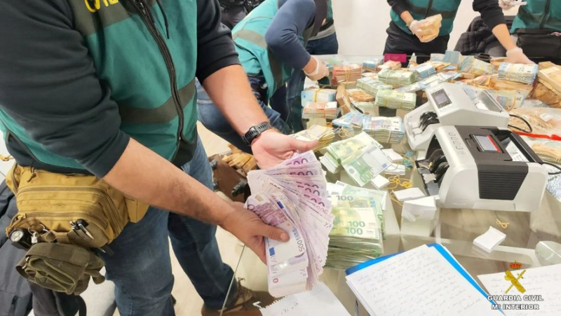 Three million euros seized in cash, 20 arrests... the laboratory seized in Madrid produced 100 kilos of cocaine per month