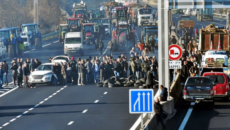 DIRECT. Anger of farmers: A9 closed, demonstrations in Montpellier, announcements from Gabriel Attal… follow the situation