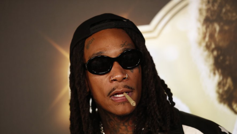 Le rappeur américain Wiz Khalifa interpellé en possession de plus de 18 g de cannabis après s’être produit à un festival en Roumanie